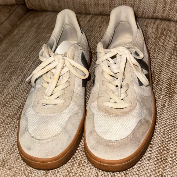 Men’s Veja V-10 Sneaker Size 11.5 - Picture 4 of 7